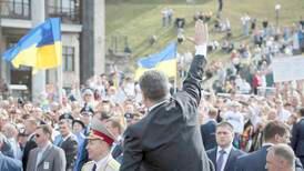 Porosjenko samlet tusener til kamp for Ukraina