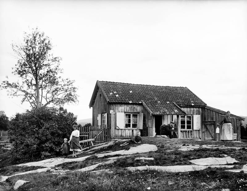 Husmannsplass ved Maridalsveien 1903. FOTO: ANDERS B. WILSE/OSLO MUSEUM