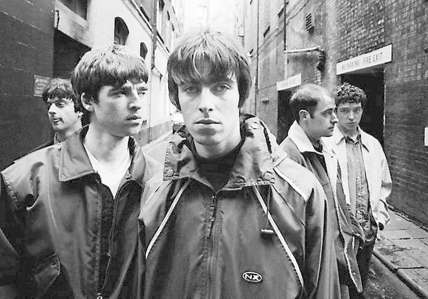 Oasis satte en helt ny standard for «rocka» oppførsel. «Rocken kan være usannsynlig sjarmerende når det ikke ser ut som den bryr seg i det hele tatt», sto det her i avisen. FOTO: KEVIN CUMMINGS