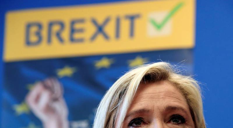 Marine Le Pen har gjort «frexit» til en av sine viktigste valgkampsaker, og lovet at Frankrike skal kopiere britenes brexit. Men nå hersker det full forvirring om det upopulære valgkampløftet, få dager før valget.