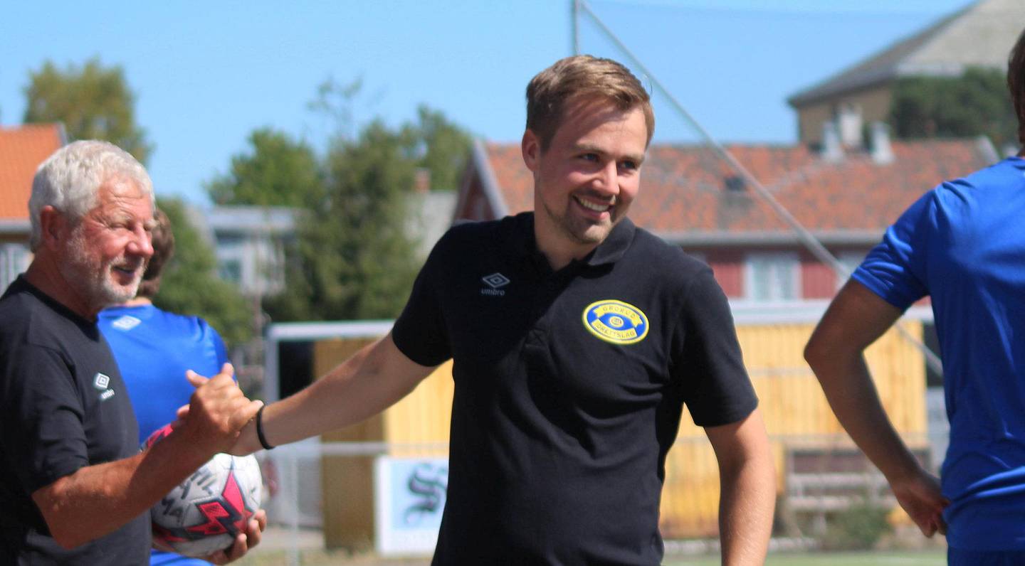 Eirik Kjønø og styreleder Richard        Pedersen har hatt mye å smile for i løpet av de to siste sesongene.FOTO: HAAKON F. THON