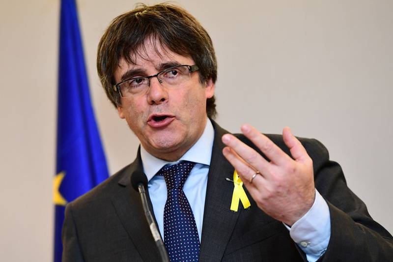 I BELGIA: Catalonias avsatte president, Carles Puigdemont, har drevet fjernvalgkamp fra Belgia. 