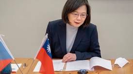 Kina ber om at Taiwans president ikke får mellomlande i USA
