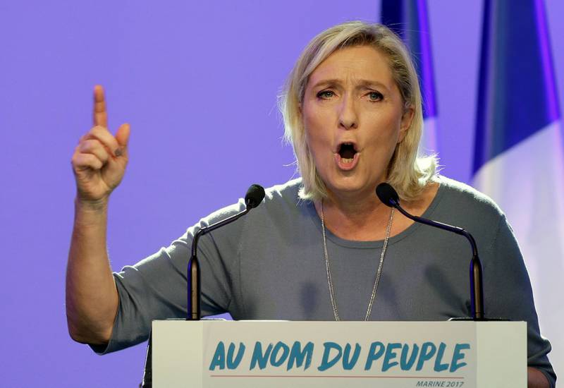  Marine Le Pen i Nasjonal Front er kvinnen kandidaten fra Republikanere må slå i presidentvalget.