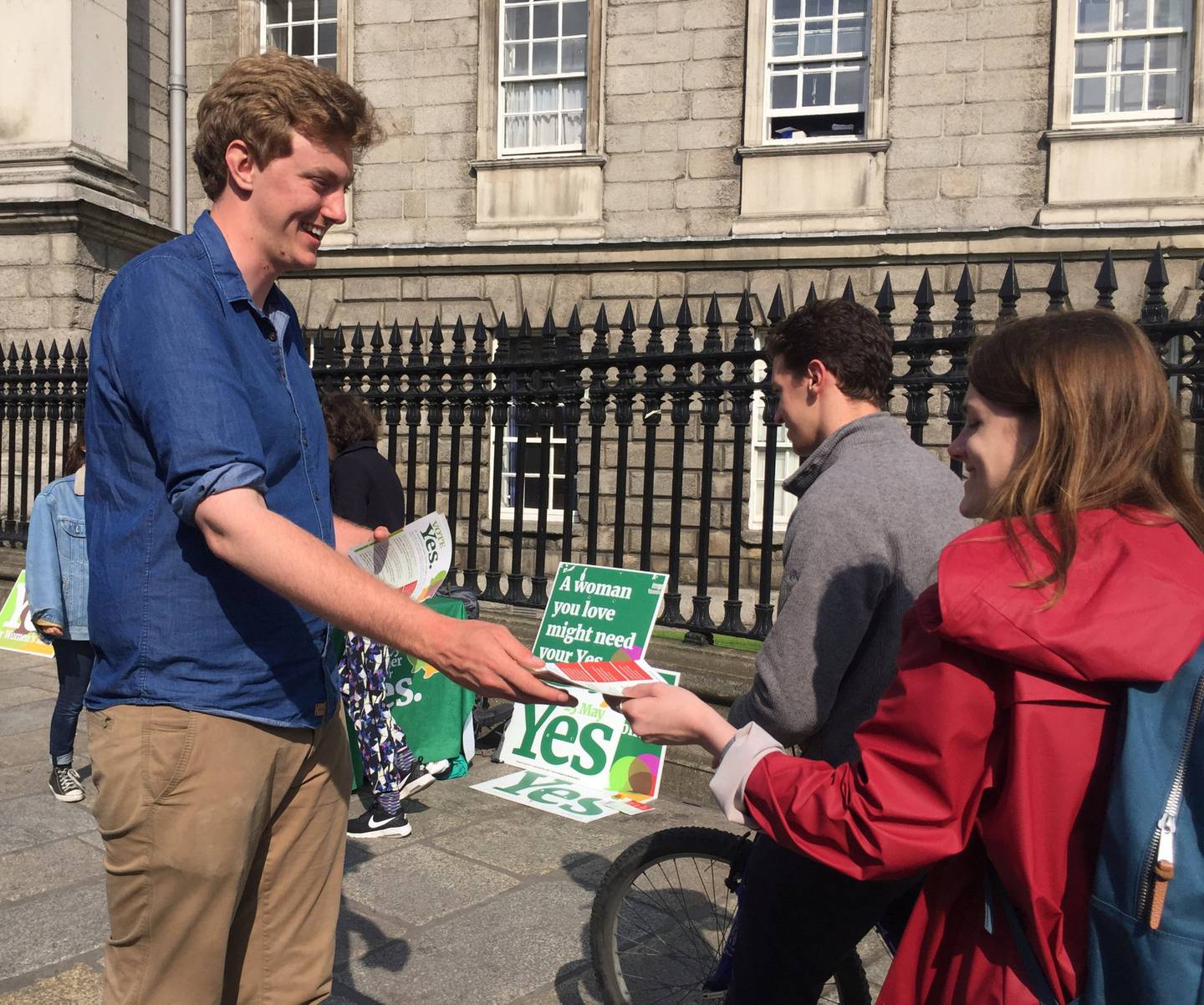 VIL HA ENDRING: Kevin Keane er president i studentforeningen ved Trinity College, og driver kampanje for «Together for yes».