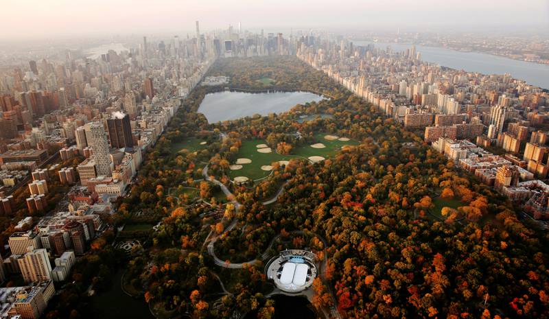 STOR BY: Det er enormt mye å gjøre og se på den relativt lille øya Manhattan, med Central Park i midten. FOTO: LUCAS JACKSON/NTB SCANPIX