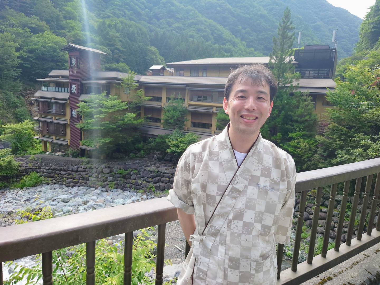 Assisterende leder Morito Junpei, verdens eldste hotell Nishiyama Onsen Keiunkan, Japan