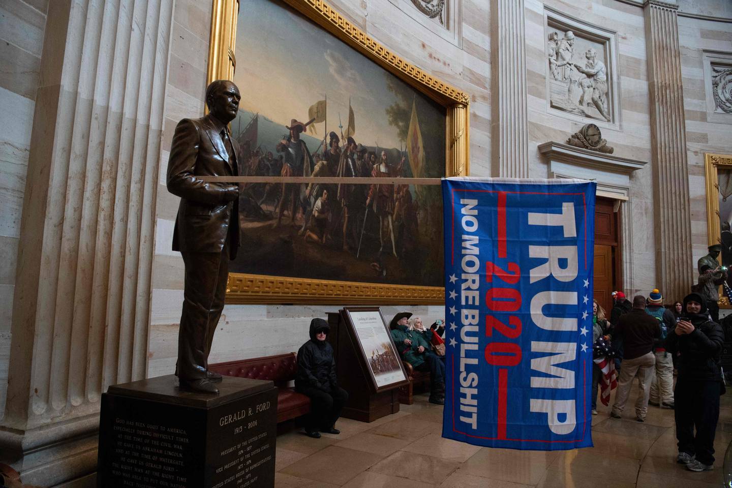 Supporters of US President Donald Trump enter the US Capitol's Rotunda on January 6, 2021, in Washington, DC. - Demonstrators breeched security and entered the Capitol as Congress debated the a 2020 presidential election Electoral Vote Certification. (Photo by SAUL LOEB / AFP)