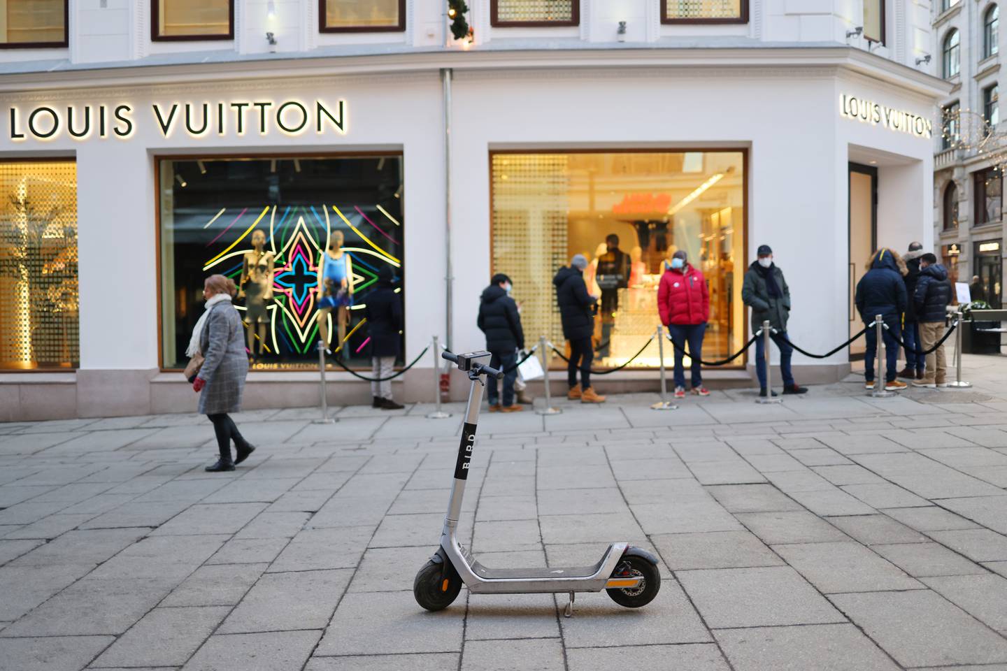 Louis Vuitton-butikken i Oslo har hatt kø utenfor siden åpningen