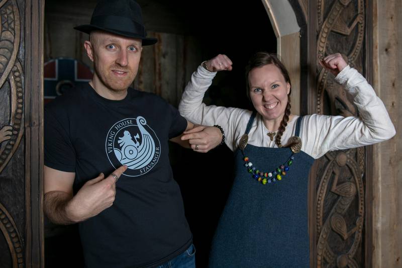 Styreleder Bård Titlestad, og Line Murphy, daglig leder i Viking House, gleder seg til åpningsfesten på lørdag.