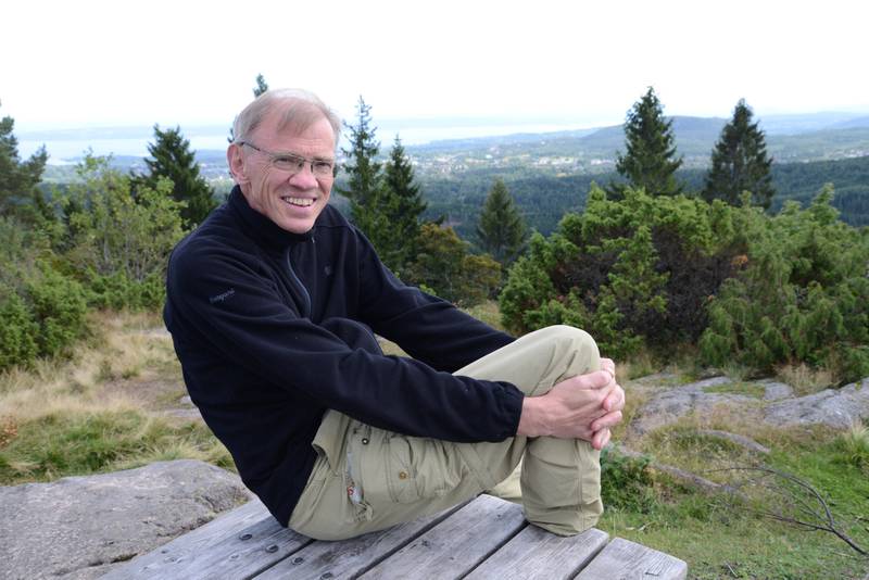 Seniorrådgiver Sverre Larsen har vært mer enn 37 år i DNT. FOTO: JULIE MASKE 