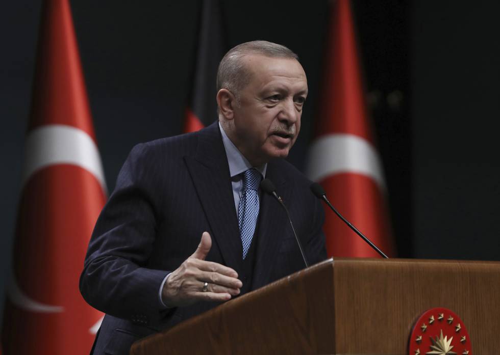 Tyrkias president Recep Tayyip Erdogan sier fortsatt nei til finsk og svensk Nato-medlemskap. Foto: AP / NTB