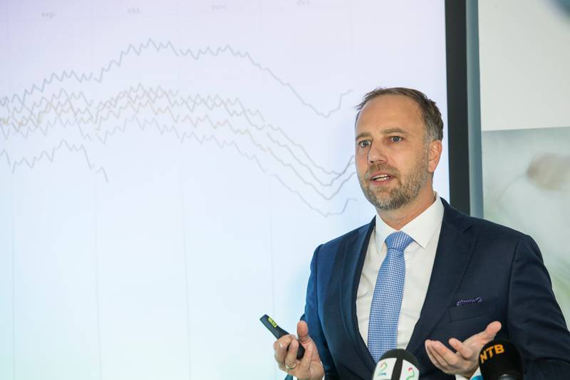 Administrerende direktør Christian Vammervold Dreyer i Eiendom Norge presenterer Eiendom Norges boligprisstatistikk for september 2016.