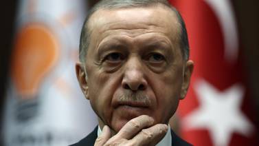 Forfatter om Erdogans makt: – Som en overjordisk skikkelse
