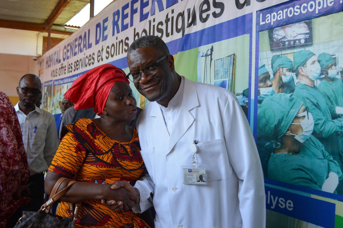 Gynekologen Denis Mukwege fikk Nobels fredspris i 2018 for sitt arbeid for ofre for seksualisert vold i Den demokratiske republikken Kongo. Her er han på sykehuset han driver i Bukavu i Sør-Kivu-provinsen.