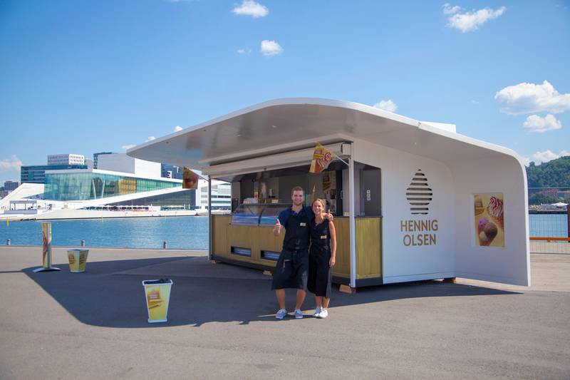 Det er en slik kiosk Tore Omberg ønsker å etablere på Dampskipsbrygga. I de senere årene har Hennig Olsen etablert 14 tilsvarende is-kiosker rundt om i landet.