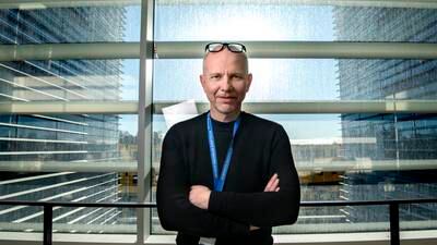Sjefen for Norges største sykehus retter et kritisk søkelys mot seg selv  