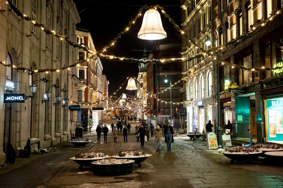 Nordmenn har aldri før brukt mer penger enn på julehandelen nå i november og desember, ifølge DNB. Foto: Annika Byrde / NTB