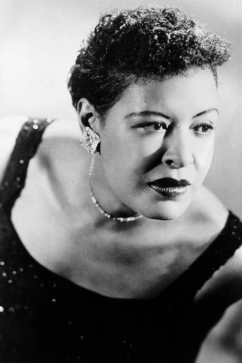 «Strange Fruit» var den mestseljande plata til Billie Holiday, her under under ein konsert på Apollo Teater.
Foto: NTB SCANPIX