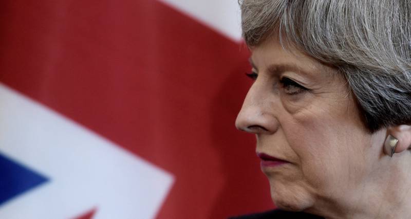 Statsminister Theresa May vil ha internettselskaper mer aktivt med på terrorbekjempelse.