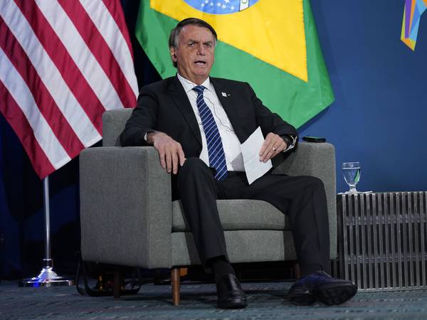 Bolsonaro sier landbruksindustrien kan utvides uten Amazonas