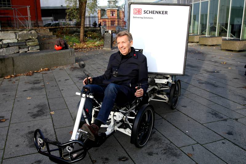 Per A. Thorbjørnsen (V) oppfordrer bedrifter i Stavanger til å søke om støtte fra kommunen til kjøp av el-lastesykler.