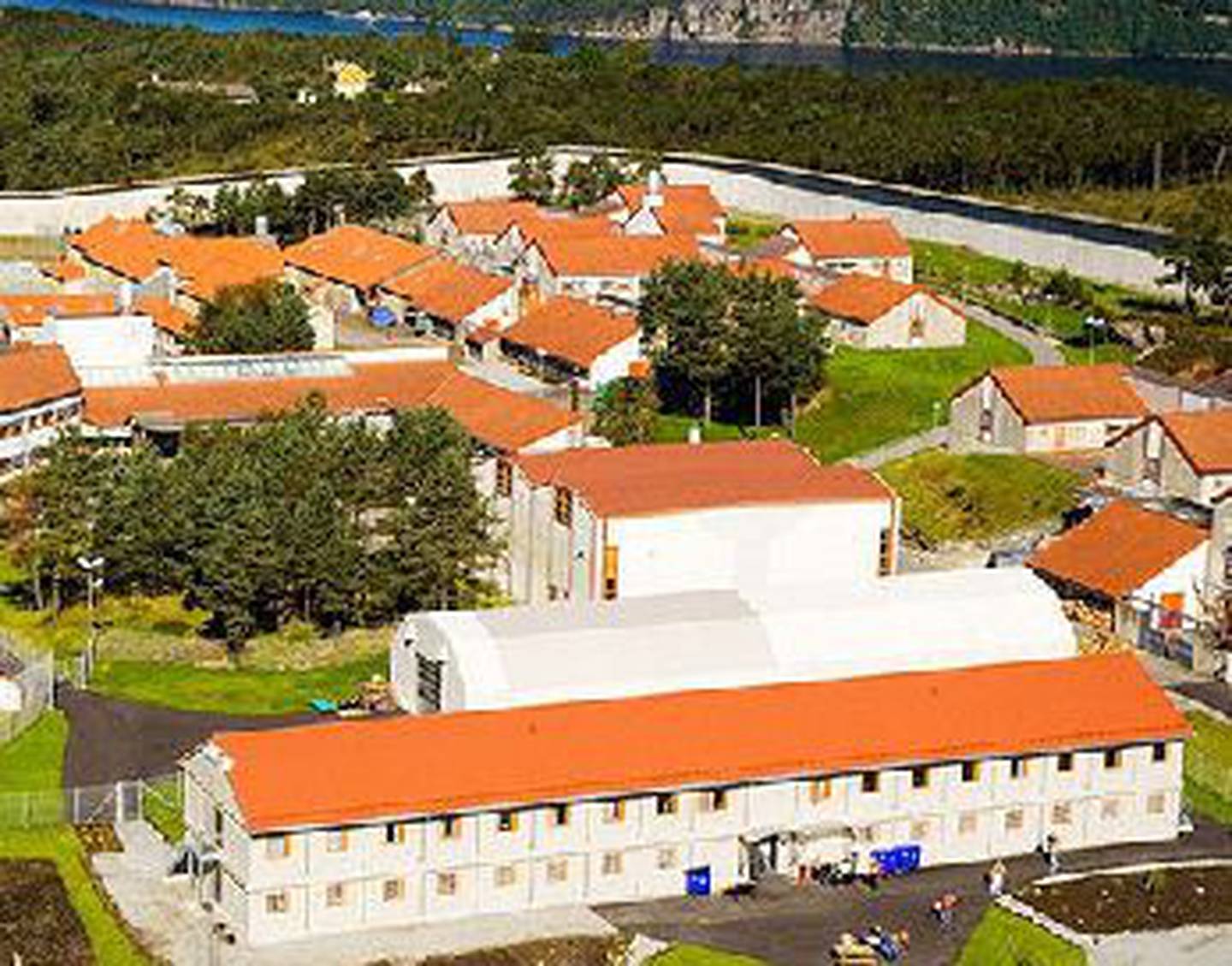 –5 MILL: Bergen fengsel ligger an til å mangle 5 millioner kroner i 2022. Det forsøkes spart inn med udekte vakter.