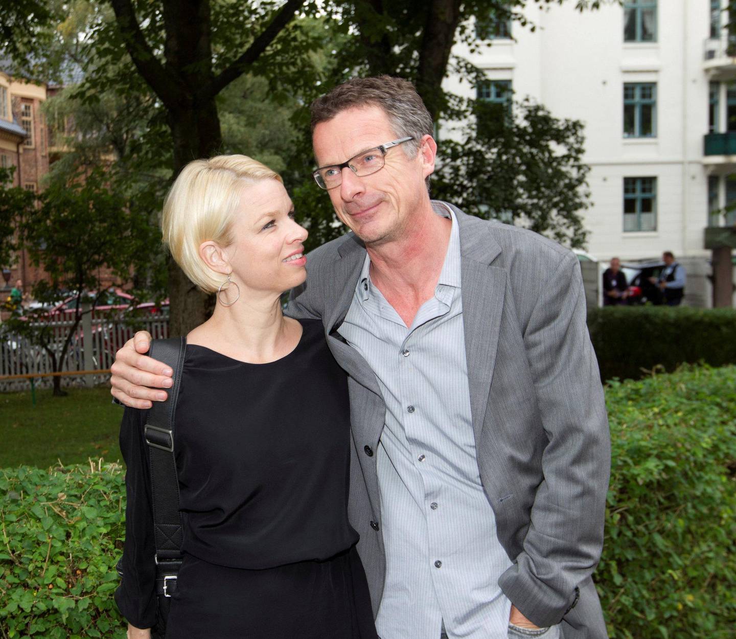 Linn Ullmann og Niels Fredrik Dahl har vært gift i 20 år. Her er paret på Aschehougs hagefest i 2011. Foto: Terje Bendiksby/NTB SCANPIX