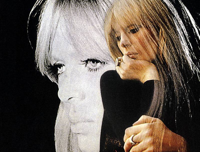 Nico i sin beste ungdom, på omslaget av debutalbumet «Chelsea Girl» i 1967.  