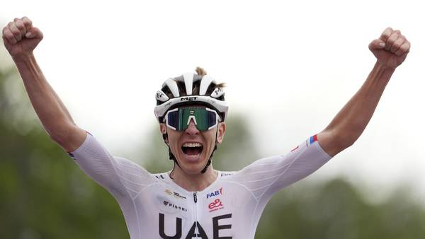 Pogacar syklet seg inn i den rosa trøya – sikret stort forsprang i Giroen