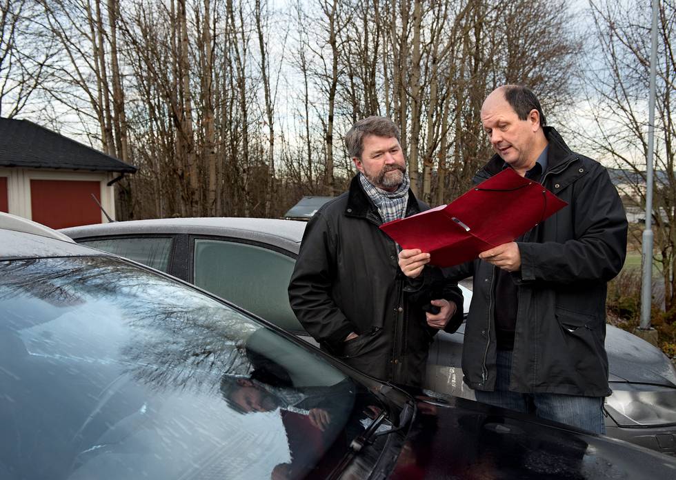 Både Helge Vivaas (t. v.) og Jørgen Østensen nyter godt av den nye ordningen med privat bilutleie. Det samme gjør miljøet og klimaet. FOTO: MIMSY MØLLER