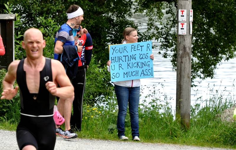 Publikum bidro til å lage liv under Stavanger Triathlon søndag.