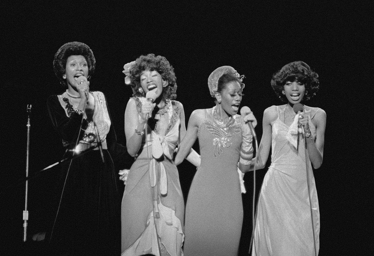 The Pointer Sisters vant en Grammy-pris i countryklassen for "Fairytale" i 1974.