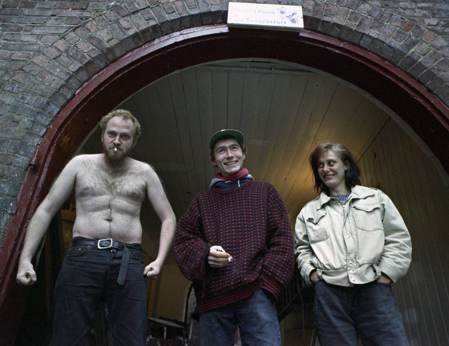 Bandet Jokke & Valentinerne anno 1991. fra venstre frontfigur  Joachim Nielsen, bassist  Petter Pogo og  trommeslager May-Irene Aasen.