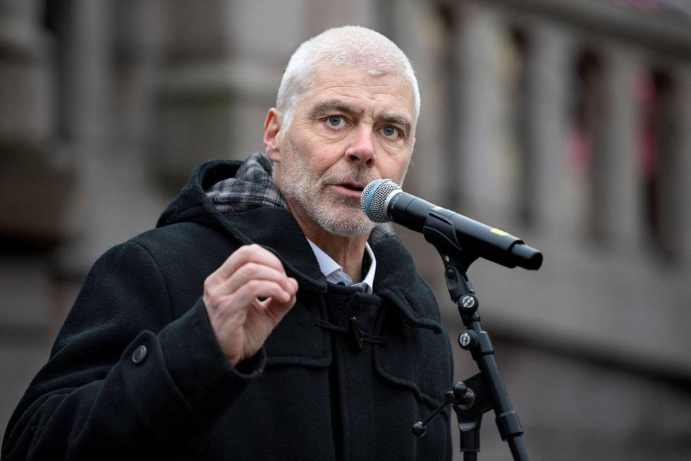 SVs Petter Eide da han holdt appell for Y-blokka utenfor Stortinget nylig.                                        Foto: Vidar Ruud/NTB scanpix