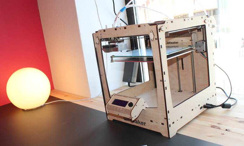 STÅR FOR MAGIEN: 3D-printeren.