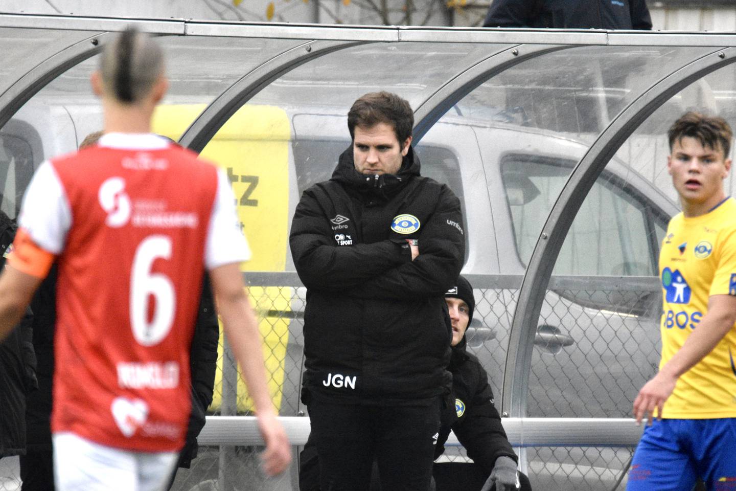 Grorud-trener Johan Gjønnes Nilsen var alt annet enn fornøyd med første omgang, men fikk se laget sitt snu kampen totalt etter pause.
