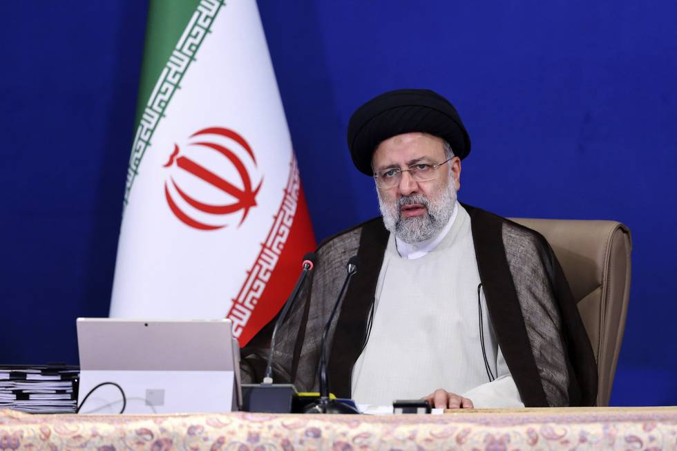 Iran og president Ebrahim Raisi er enige om å vende tilbake til forhandlingsbordet i november. Foto Iranian Presidency Office / AP / NTB