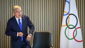 IOC-presidenten vurderer å slippe inn russiske utøvere igjen