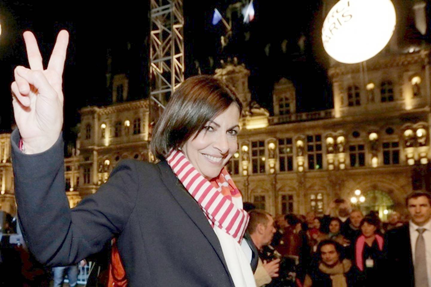 Anne Hidalgo, som blir ny borgermester i Paris, er det eneste lyspunktet for sosialistpartiet etter valget søndag. FOTO: PHILIPPE WOJAZWER/REUTERS/NTB SCANPIX