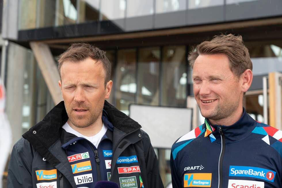 Stig Rune Kveen (t.v.) og Sjur Ole Svarstad (t.h.) har lagt planen klar før den kommende langrennssesongen for skidamene. Foto: Terje Pedersen / NTB