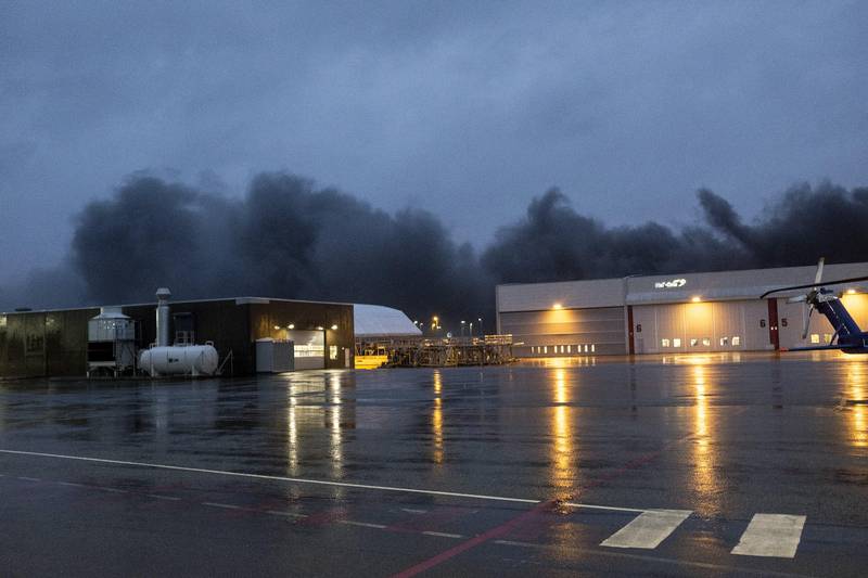 Sola 20200107. 
Brann i parkeringshuset på Stavanger lufthavn Sola
Foto: Carina Johansen / NTB scanpix