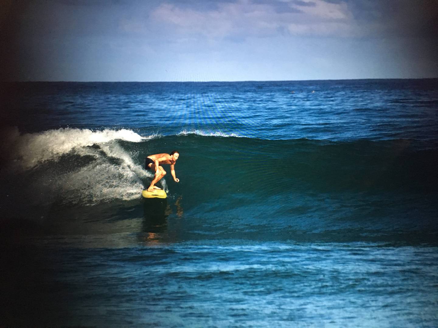 Surfer videre: Etter mange år i California har Øystein Greni blitt nesten like glad i å surfe som å skate. 