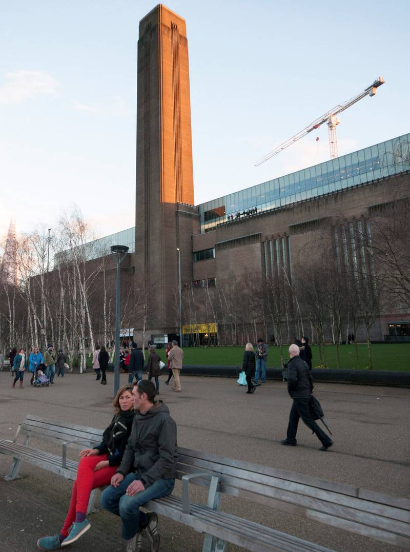 Siden 2000 har Tate Modern breiet seg i en pensjonert kraftstasjon på Themsens søndre bredd. FOTO: MARIANNE WIE