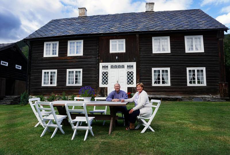 Stig og Hilde Grytting byr på historisk og lun stemning på det unike gårdshotellet Sygard Grytting i Sør-Fron. ALLE FOTO: CHRISTINE BAGLO