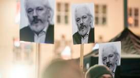 Store internasjonale medier krever at Julian Assange løslates