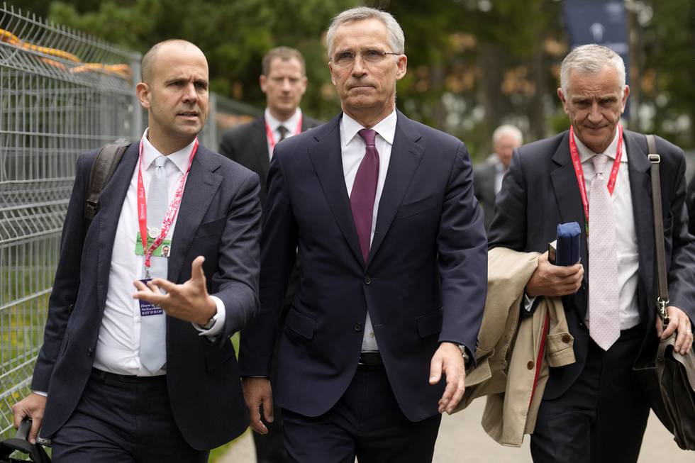 Generalsekretær Jens Stoltenberg står midt i Natos store konflikter nå. Her fra Verdens økonomiske forum i Davos i Sveits tirsdag.