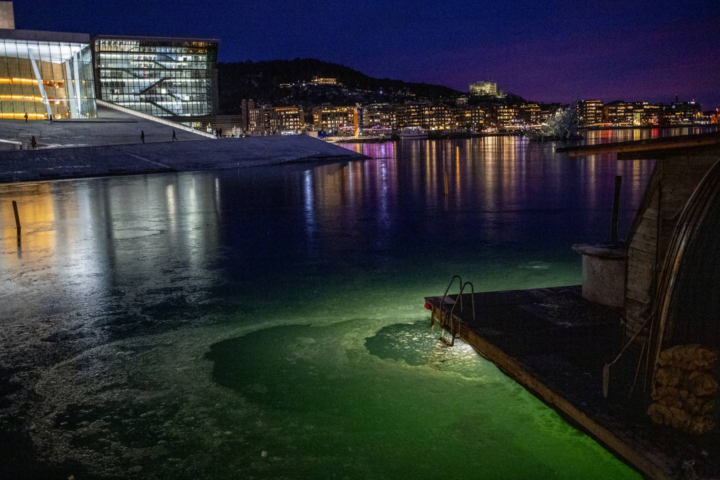 Det siste døgnet er det registrert 2.374 nye koronatilfeller i Oslo. Illustrasjonsfoto: Javad Parsa / NTB