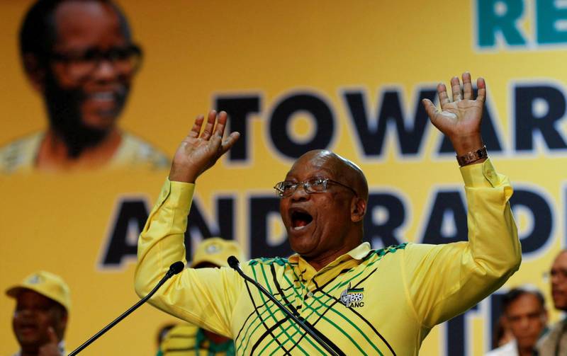 President Jacob Zuma kjemper for sitt politiske liv etter at stadig flere også innen hans eget parti ønsker at han skal gå av.
