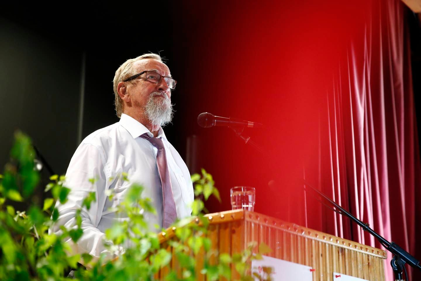 Tidligere LO-leder, Yngve Hågensen, er fortsatt en ettertraktet taler. I 2019 holdt han 1. mai talen på Folkets Hus på Kjelsås.